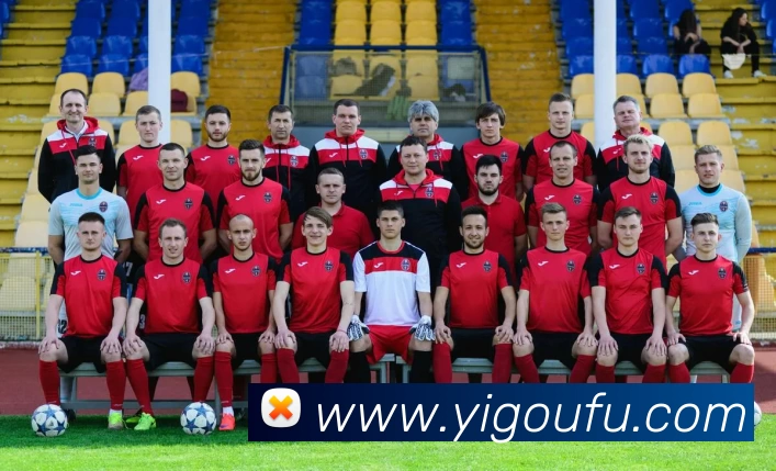 德国队历届世界杯球衣演变回顾:细数设计风格、技术与赛场识别影响